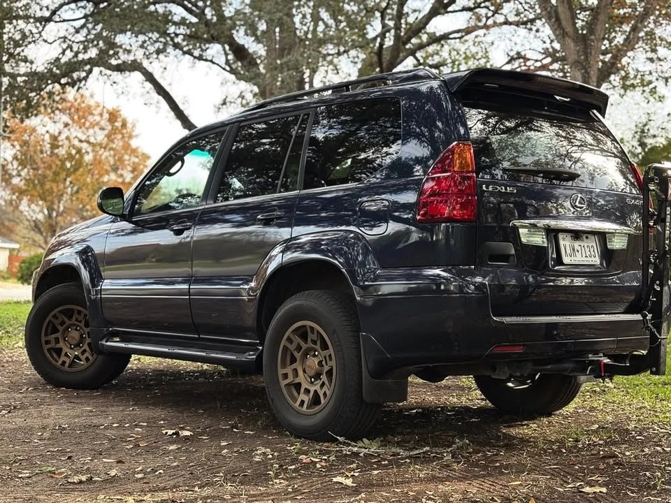 2003 Lexus GX 1st Gen - Image 4 of 10