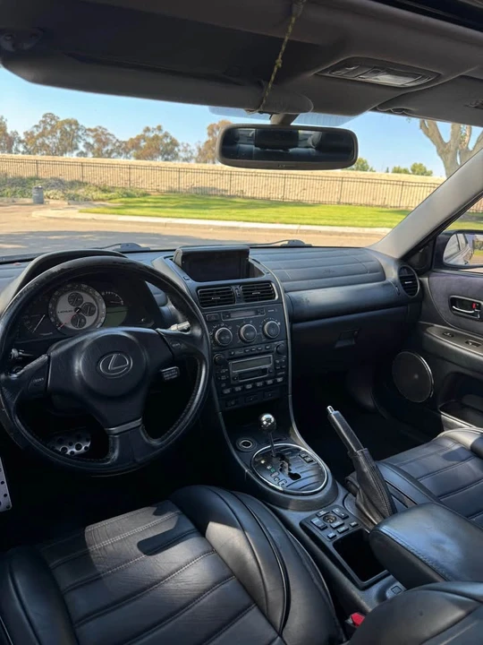 2003 Lexus IS 1st Gen - Image 8 of 12