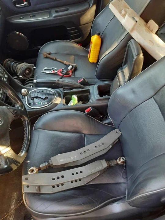 2003 Lexus IS 1st Gen - Image 7 of 12
