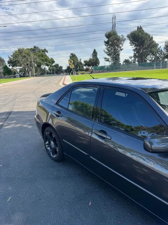 2003 Lexus IS 1st Gen - Image 6 of 12