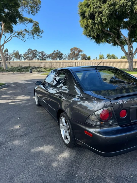 2003 Lexus IS 1st Gen - Image 5 of 12