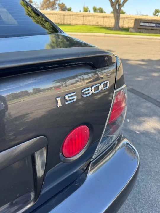 2003 Lexus IS 1st Gen - Image 12 of 12