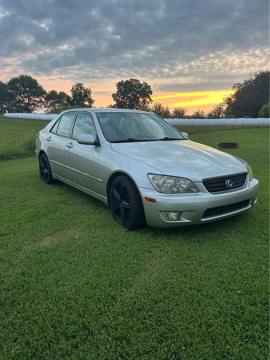 2003 Lexus IS 1st Gen - Image 12 of 12