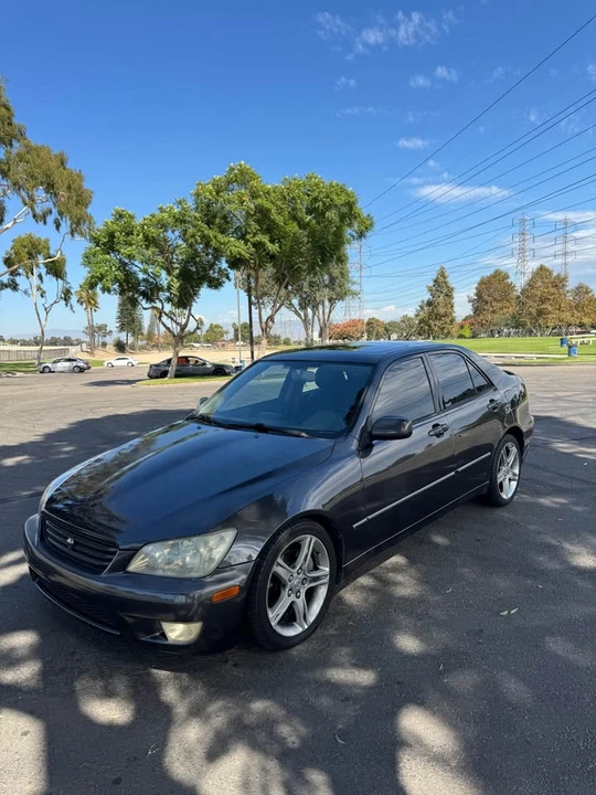 2003 Lexus IS 1st Gen - Image 2 of 12