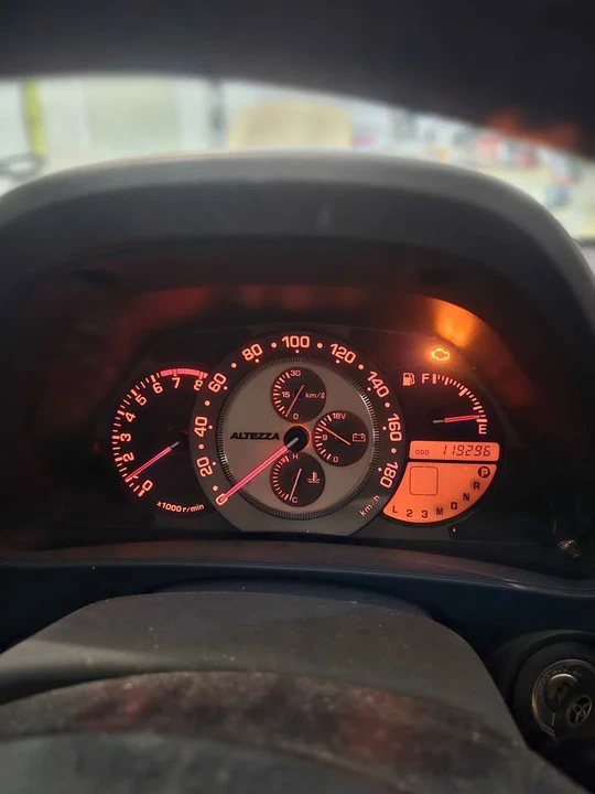 2003 Lexus IS 1st Gen - Image 11 of 12