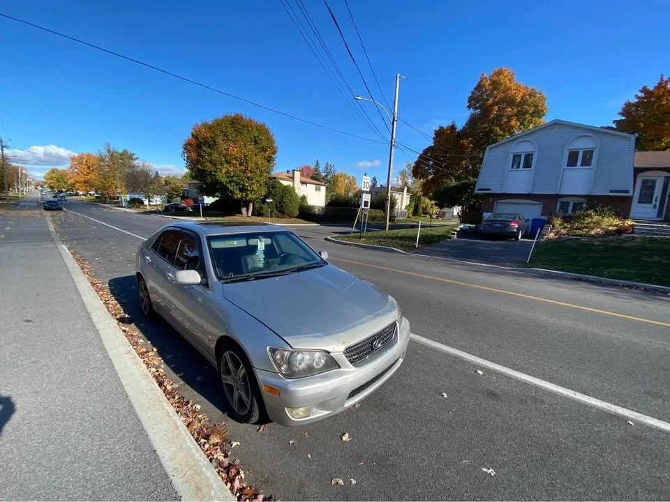 2003 Lexus IS 1st Gen - Image 3 of 5