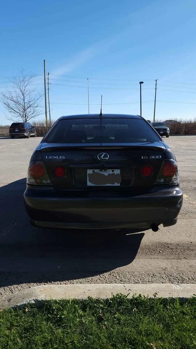 2003 Lexus IS 1st Gen - Image 9 of 20