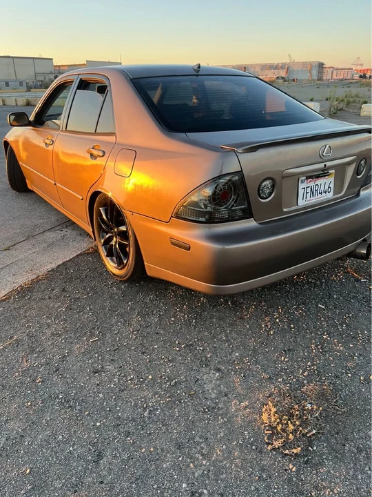 2003 Lexus IS 1st Gen - Image 4 of 7