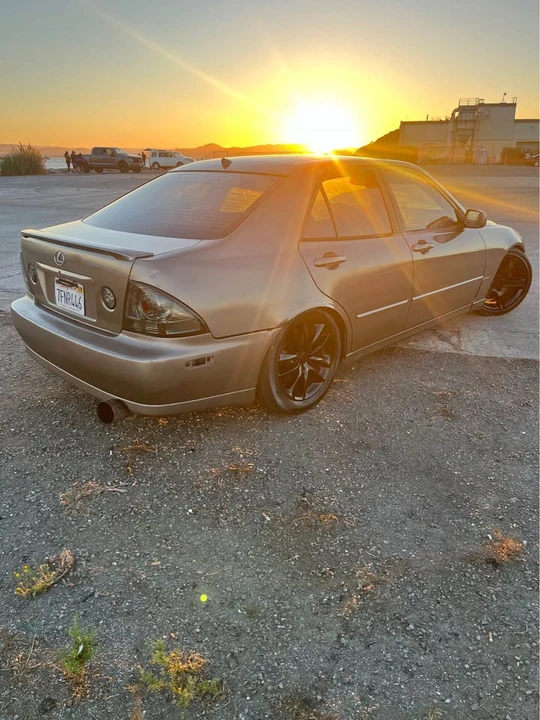 2003 Lexus IS 1st Gen - Image 3 of 7