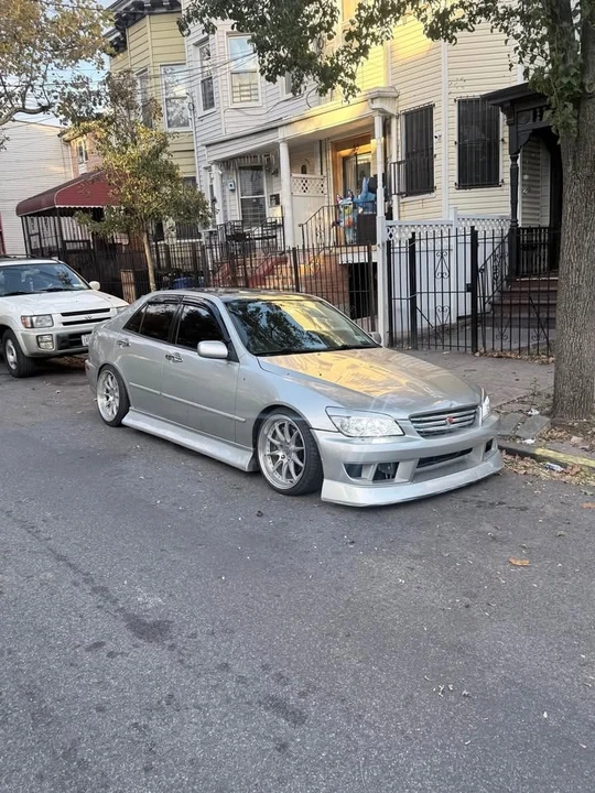 2003 Lexus IS 1st Gen - Image 2 of 5