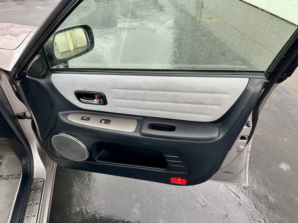 2003 Lexus IS 1st Gen - Image 11 of 17