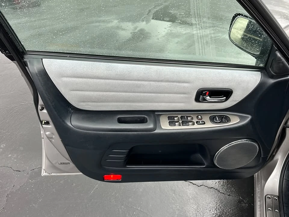 2003 Lexus IS 1st Gen - Image 6 of 17