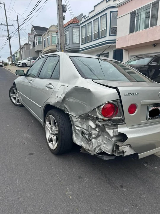 2003 Lexus IS 1st Gen - Image 5 of 6