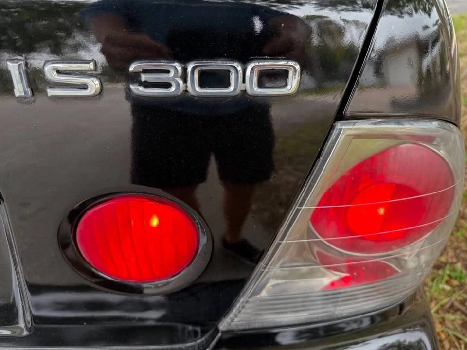 2003 Lexus IS 1st Gen - Image 6 of 20