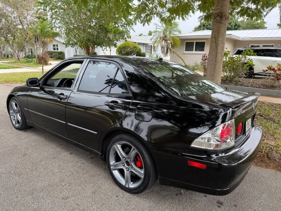 2003 Lexus IS 1st Gen - Image 3 of 20