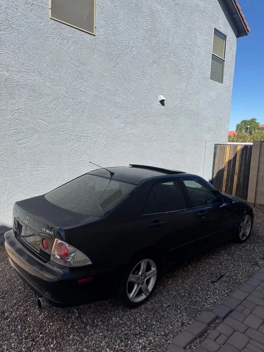 2003 Lexus IS 1st Gen - Image 3 of 10