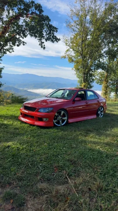 2003 Lexus IS 1st Gen - Image 11 of 15