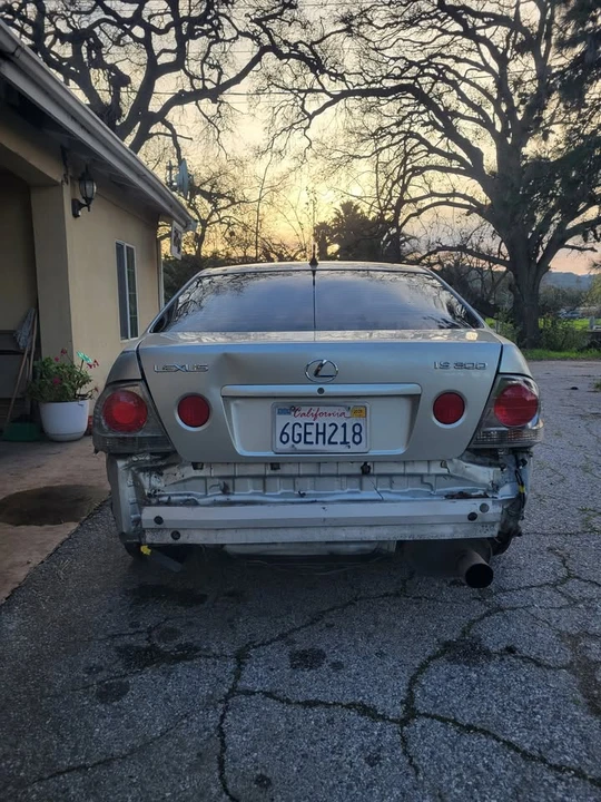 2003 Lexus IS 1st Gen - Image 4 of 14