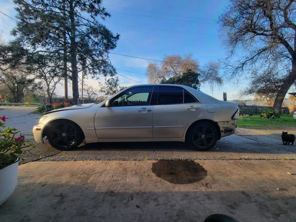 2003 Lexus IS 1st Gen - Image 3 of 14