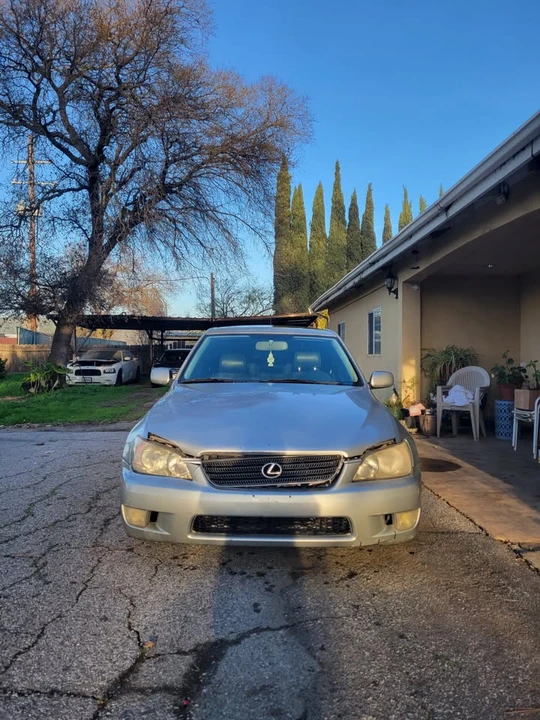 2003 Lexus IS 1st Gen - Image 2 of 14