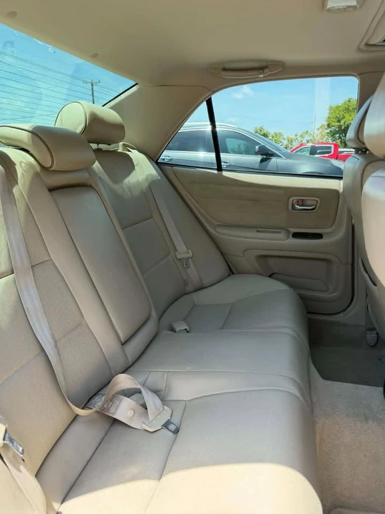 2003 Lexus IS 1st Gen - Image 16 of 18