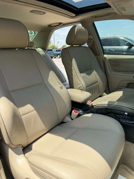 2003 Lexus IS 1st Gen - Image 15 of 18