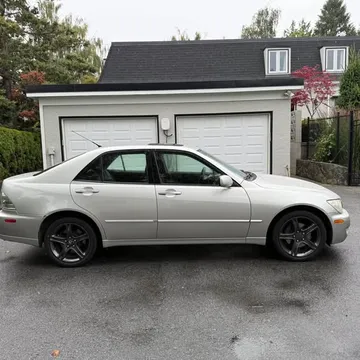 2003 Lexus IS300