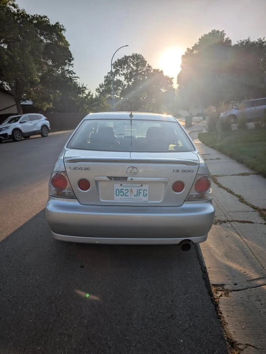 2003 Lexus IS 1st Gen - Image 3 of 13