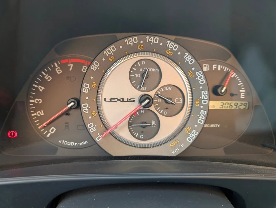 2003 Lexus IS 1st Gen - Image 4 of 13