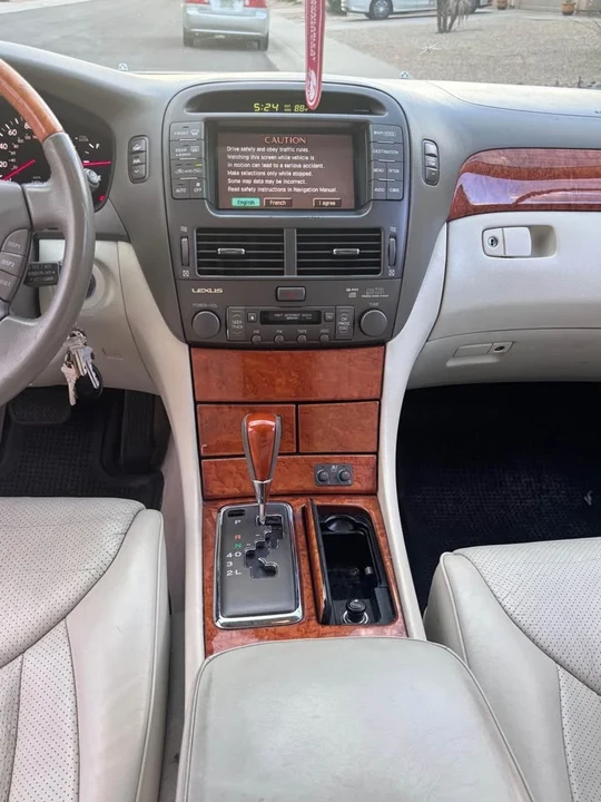 2003 Lexus LS 3rd Gen - Image 8 of 11