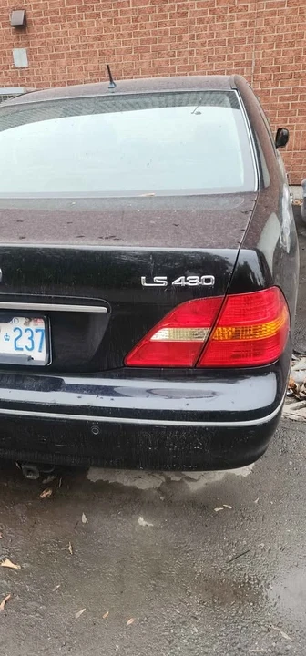 2003 Lexus LS 3rd Gen - Image 4 of 6