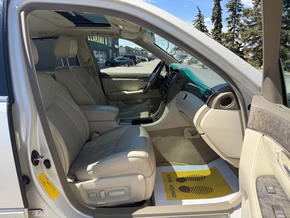 2003 Lexus LS 3rd Gen - Image 14 of 20