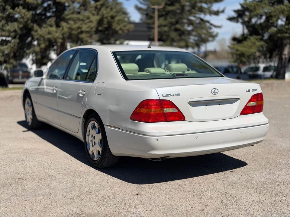 2003 Lexus LS 3rd Gen - Image 5 of 20