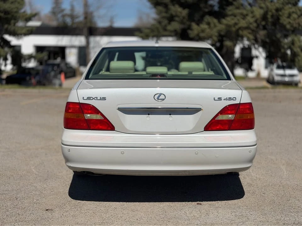 2003 Lexus LS 3rd Gen - Image 4 of 20