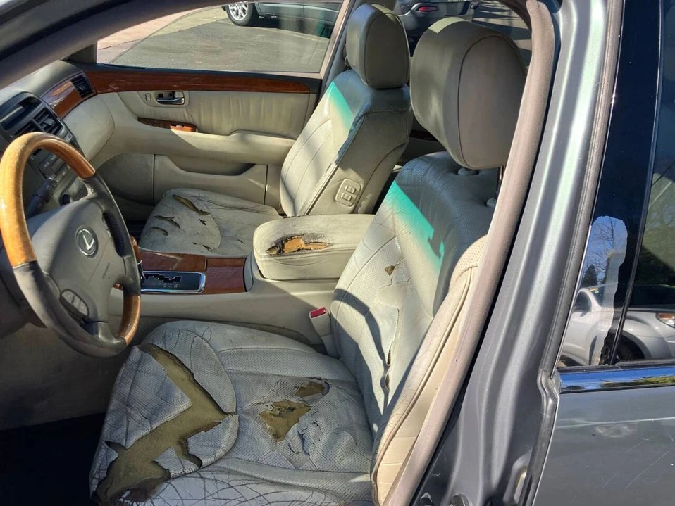 2003 Lexus LS 3rd Gen - Image 16 of 20