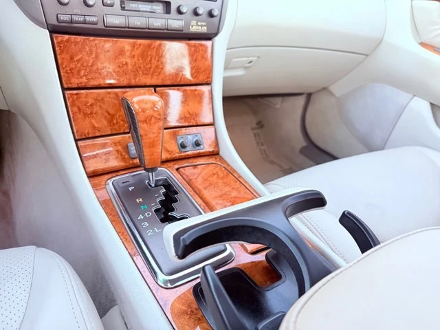 2003 Lexus LS 3rd Gen - Image 20 of 20