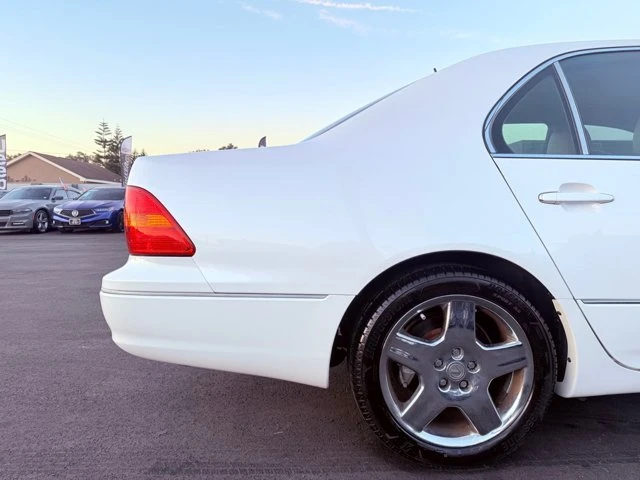 2003 Lexus LS 3rd Gen - Image 14 of 20