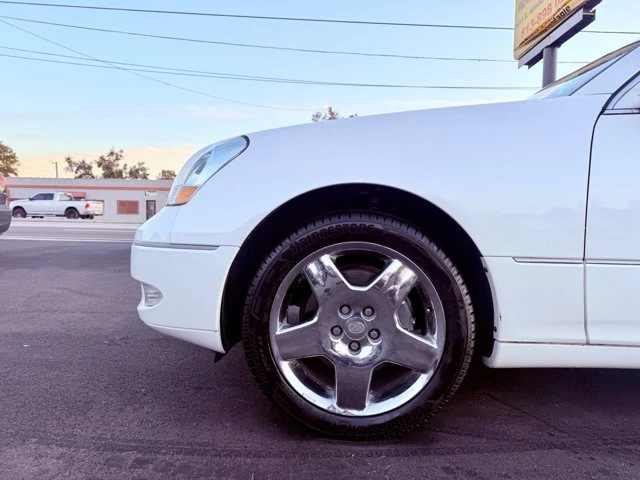 2003 Lexus LS 3rd Gen - Image 6 of 20
