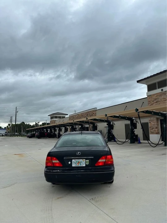 2003 Lexus LS 3rd Gen - Image 3 of 8