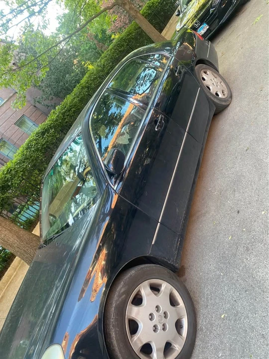 2003 Lexus LS 3rd Gen - Image 2 of 7