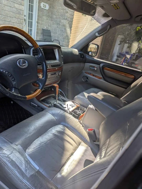 2003 Lexus LX 2nd Gen - Image 5 of 6
