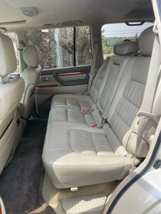 2003 Lexus LX 2nd Gen - Image 8 of 14