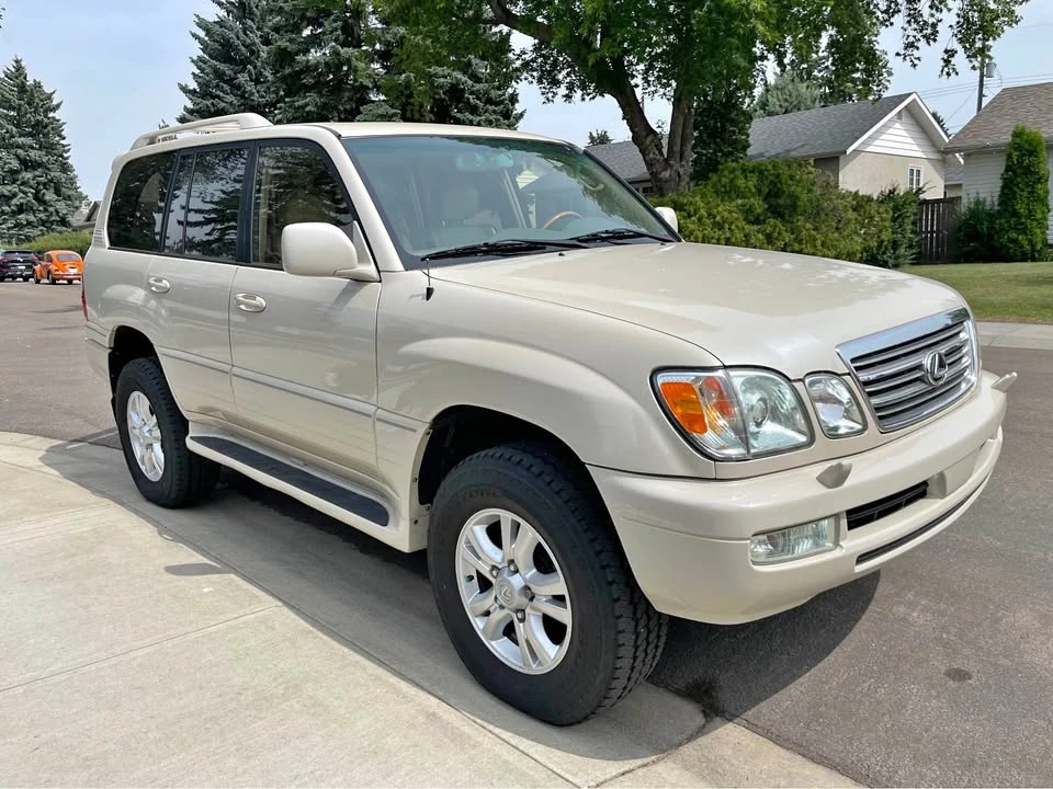 2003 Lexus LX 2nd Gen - Image 2 of 14