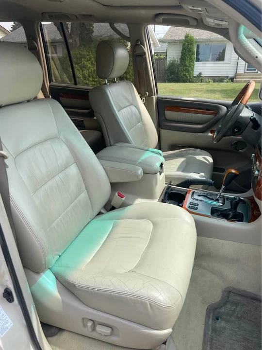 2003 Lexus LX 2nd Gen - Image 11 of 14