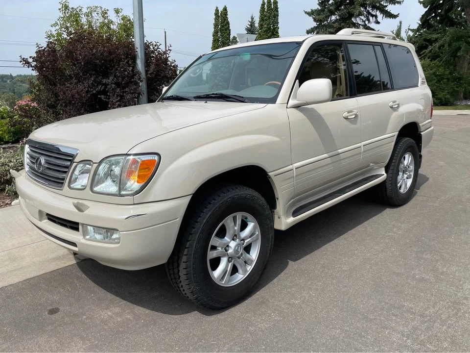 2003 Lexus LX 2nd Gen - Image 3 of 14