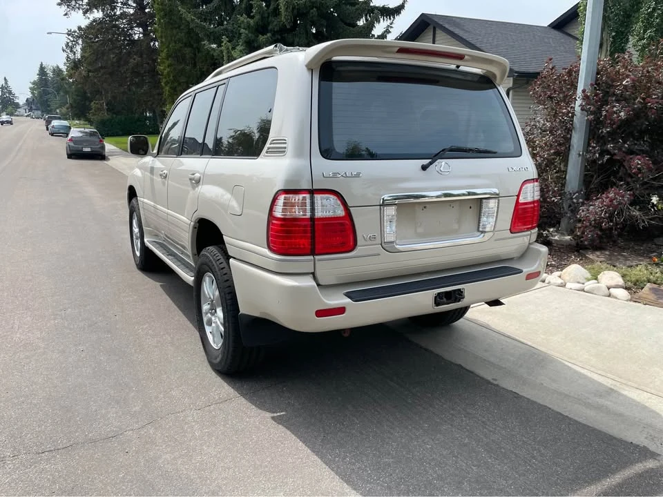 2003 Lexus LX 2nd Gen - Image 5 of 14