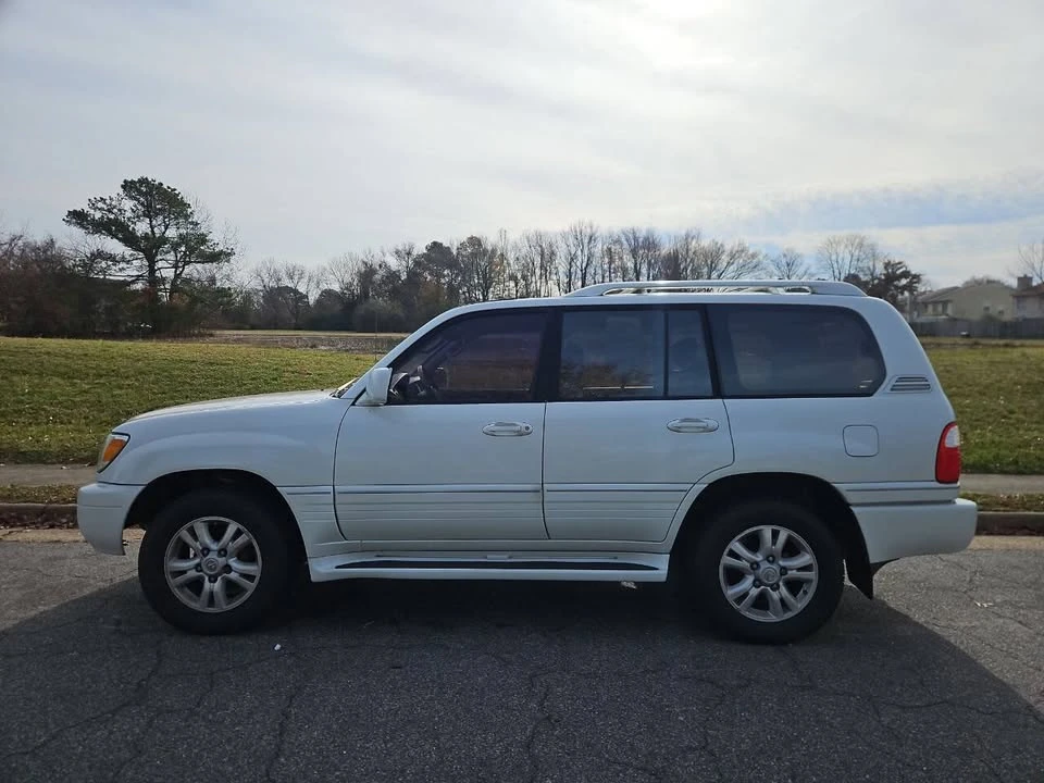 2003 Lexus LX 2nd Gen - Image 2 of 20