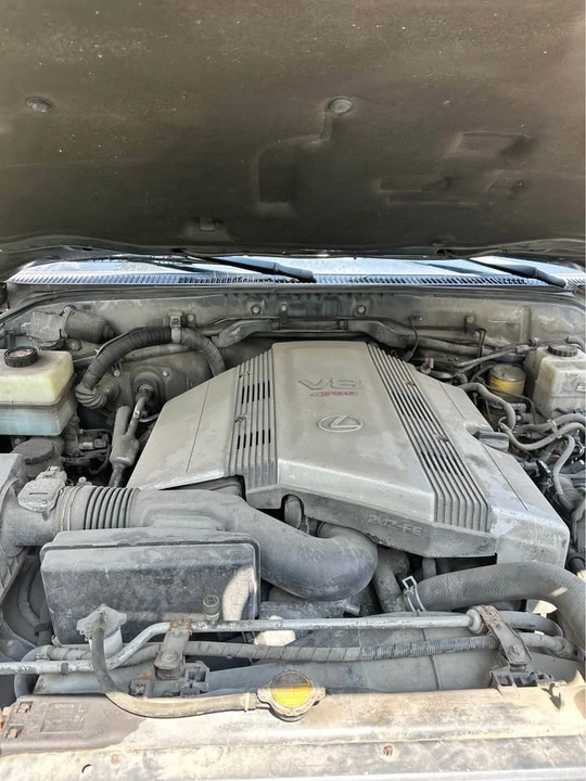 2003 Lexus LX 2nd Gen - Image 3 of 5