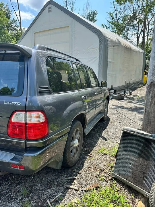 2003 Lexus LX 2nd Gen - Image 5 of 5