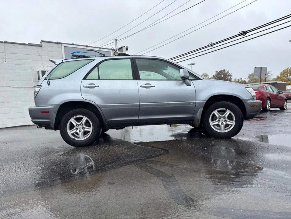2003 Lexus RX 1st Gen - Image 4 of 19